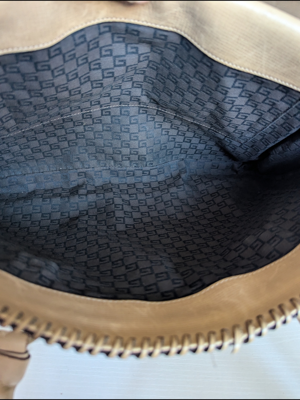 Gucci Beige Leather Whipstitch Tote - Picture 11 of 16